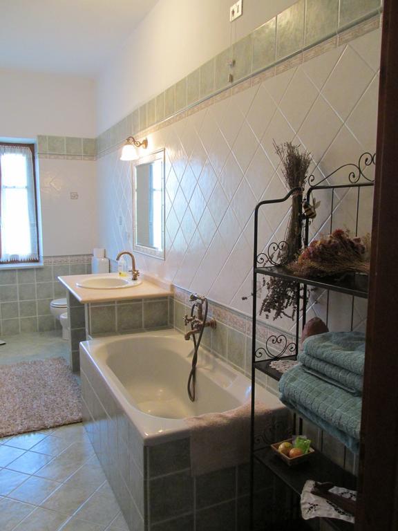 Agriturismo Arcobaleno Hotel Aramengo Room photo
